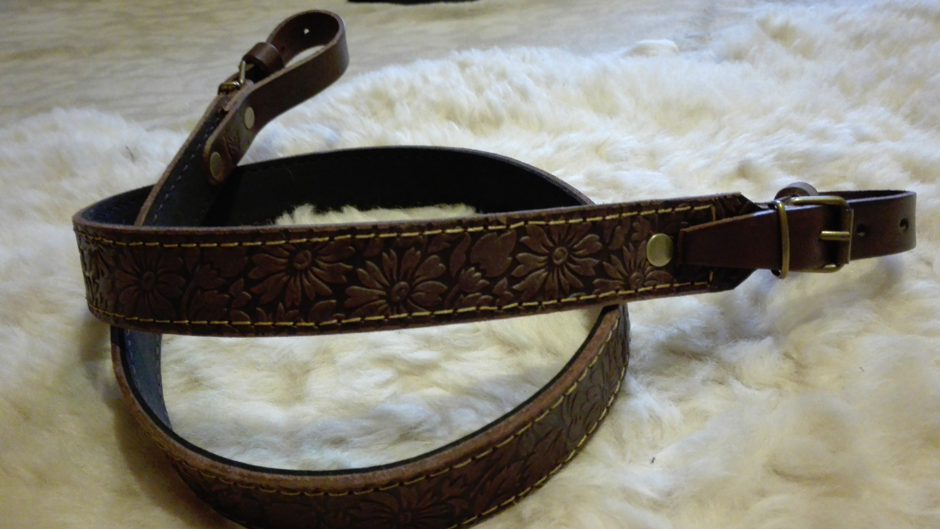 řemen na zbraň 3 cm podšitý gumou - květy